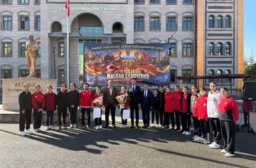 Balkan şampiyonlarına Çamardı’da coşkulu karşılama
