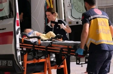 Balkondan düşen 1,5 yaşındaki çocuk ağır yaralandı 