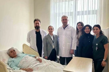 Bandırma’da 72 yaşındaki beyin tümörü hastası son teknolojiyle sağlığına kavuştu 