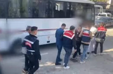 Banka hesaplarında 200 milyon TL işlem hacmi bulunan 61 şüpheli yakalandı