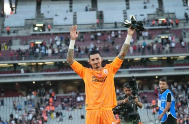 Barış Alper, Singo ve Uğurcan Çakır, taraftarlara 3’lü çektirdi 