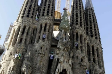 Barselona’daki La Sagrada Familia, dünyanın en uzun kilisesi unvanını aldı 