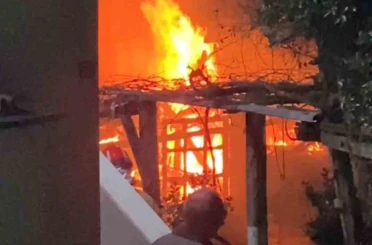 Bartın’da odunluk yangını paniğe neden oldu 