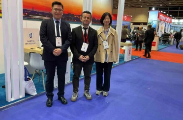 BARÜ Hong Kong’da küresel iş birliği ağını güçlendiriyor 