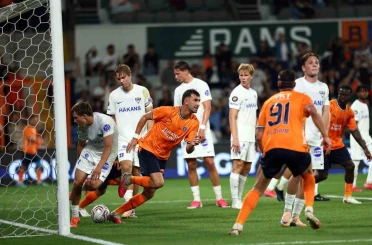 Başakşehir’de sezonun ilk golü Emin Bayram’dan 