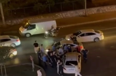 Başakşehir’de yol verme kavgası: Biri kaçtı, diğeri kovaladı 