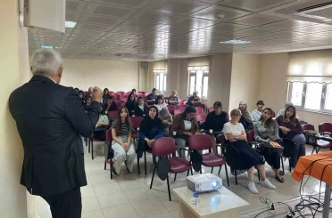Başhekim Opr. Dr. Mehmet Deniz’den "Kadın Sağlığı ve Hijyen" semineri 