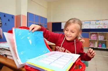 Başiskele’de miniklere kırtasiye hediyesi
