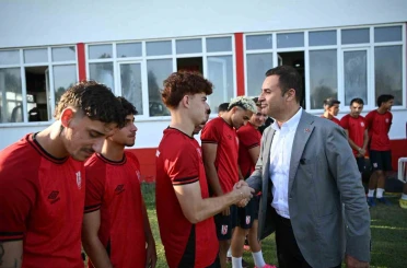 Başkan Akın’dan Balıkesirspor’a sezon öncesi moral ziyareti 