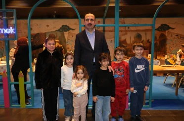 Başkan Altay 17. Altın dokunuşlar festivali’nde ziyaretçilerle ve çocuklarla buluştu