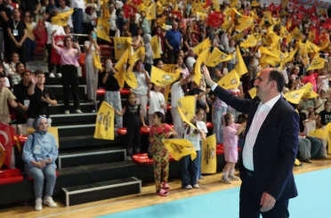 Başkan Altay, Genç KOMEK Yaz Okulu’nun kapanış programına katıldı