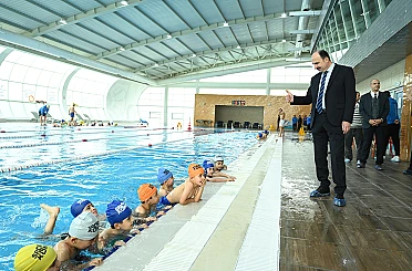 Başkan Altay: “Hedefimiz 31 ilçemizin tamamında öğrencilere yüzme öğretmek”