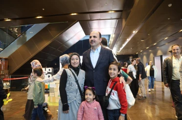 Başkan Altay Kitapseverlere Teşekkür Etti