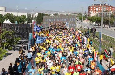 Başkan Altay tüm sporseverleri Uluslararası Konya Yarı Maratonu’na kayıt yaptırmaya davet etti 