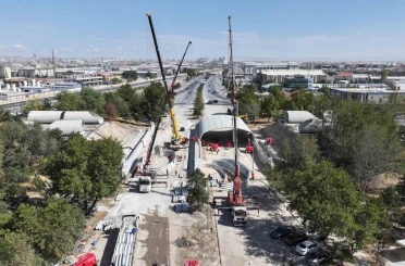 Başkan Altay: "Türkiye’de ilk kez denenen teknikle köprülü kavşak trafiği rahatlatacak" 