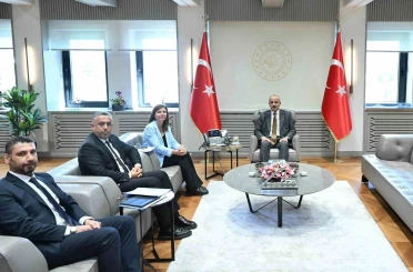Başkan Bucak, Ulaştırma Bakanı Uraloğlu ile tramvay projesini değerlendirdi 
