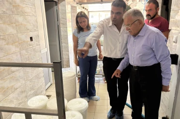 Başkan Büyükkılıç’tan Hürmetçi’de manda yetiştiriciliğine destek ziyareti