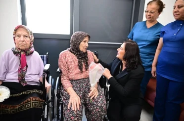 Başkan Çerçioğlu, yaşlı çınarların yanında 