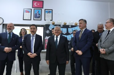 Başkan Çolakbayrakdar: "Türkiye’nin geleceği olan evlatlarımızın eğitimi için çalışıyoruz" 