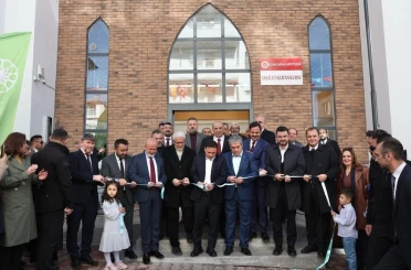 Başkan Çolakbayrakdar, "Vatandaşlarımıza daha konforlu yaşam imkanları sağlıyoruz" 