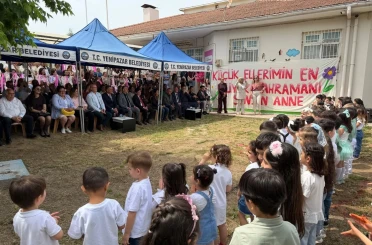 Başkan Ercan, miniklerin Anneler Günü sevincine ortak oldu 