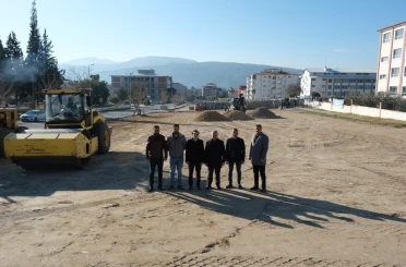 Başkan Erol, okullar bölgesine nefes aldıracak projeyi inceledi 