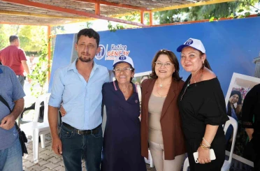 Başkan Gençay, Mavişehir Mahallesi sakinlerini dinledi 