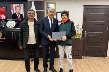 Başkan Hallaç’tan özel öğrenciye anlamlı destek 