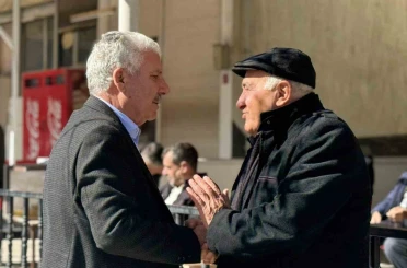 Başkan Karamehmetoğlu, vatandaşlarla bir araya gedi 