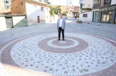 Başkan Kaya, İstiklal Mahallesi’nde çalışmaları yerinde inceledi
