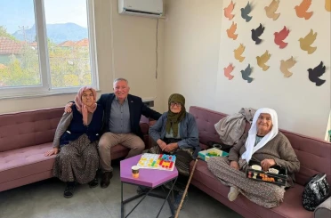 Başkan Kepenek’ten Yaşlı Rehabilitasyon Merkezine anlamlı ziyaret 