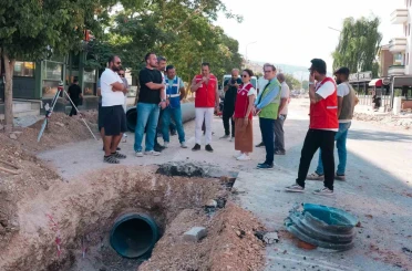 Başkan Köksal Aras mahallelerde yürütülen çalışmaları yerinde inceledi 