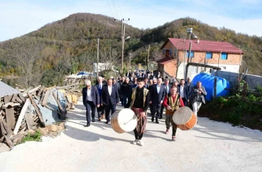 Başkan Kul: "Terme’nin en uzağıyla yakını arasına hizmet farkı yok" 