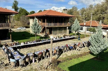 Başkan Pütün ilçede görev yapan öğretmenlerle bir araya geldi 