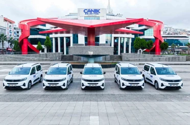 Başkan Sandıkçı: "Araç filomuzun gücüne güç katıyoruz" 