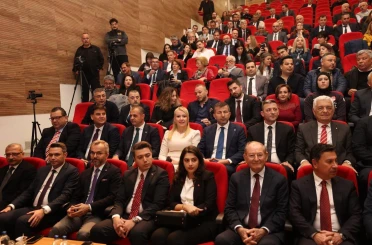 Başkan Şeniz Doğan’a EGF’den ödül 