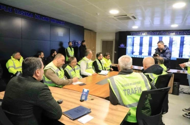 Başkan Şerifoğulları, karla mücadele çalışmalarını inceledi 