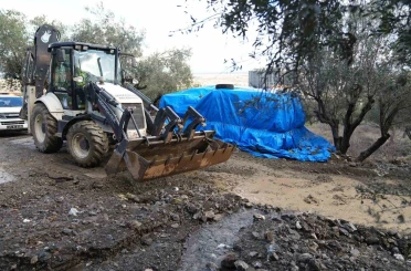 Başkan Şimşek yağıştan etkilenen mahallelerde incelemelerde bulundu 