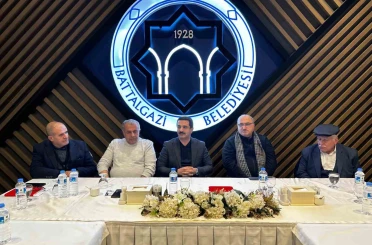 Başkan Taşkın’dan muhtarlarla istişare toplantısı 