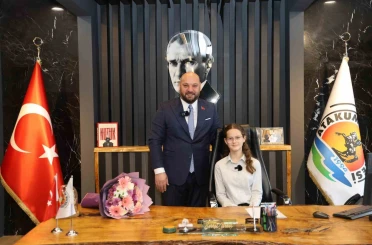 Başkan Türkel, makam koltuğunu Melis Neva Aydın’a bıraktı 