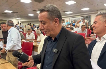 Başkan Yetişkin, meclise kendi mikrofonu ile geldi 