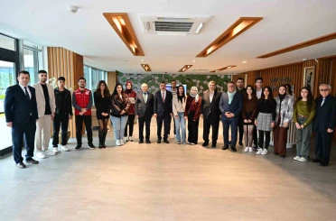 Başkan Yılmaz gençlerle buluştu 