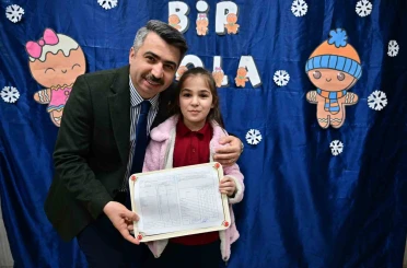 Başkan Yılmaz, öğrencilerin karne heyecanına ortak oldu 