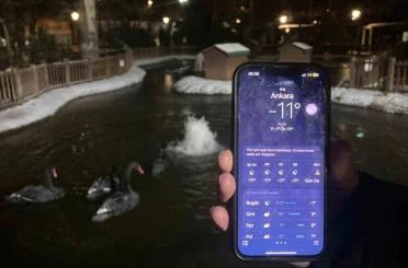 Başkent gün boyu buz kesti 