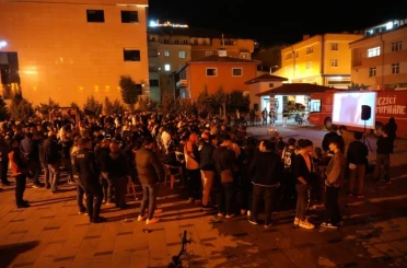 Basketbol Şampiyonası final maçı için Saray Bahçesi’ne dev ekran kurulacak 