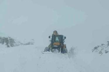 Batman’da 500 köy ve mezra yolu ulaşıma açıldı 
