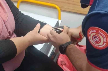 Batman’da kadının bileğine sıkışan bilezik itfaiye ekiplerince çıkarıldı 