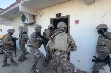 Batman’da silah kaçakçılarına büyük darbe: 2023-2025 yıllarını kapsayan dönemde 2 binden fazla silah ele geçirildi