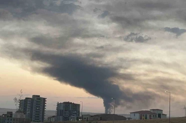 Batman’da ulusal market zincirinin ana dağıtım deposunda büyük yangın 