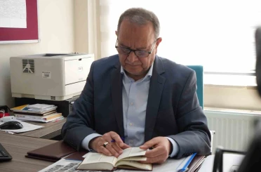 Bayburtlu eğitimci mezun olduğu okulda 37 yıldır öğrenci yetiştiriyor 